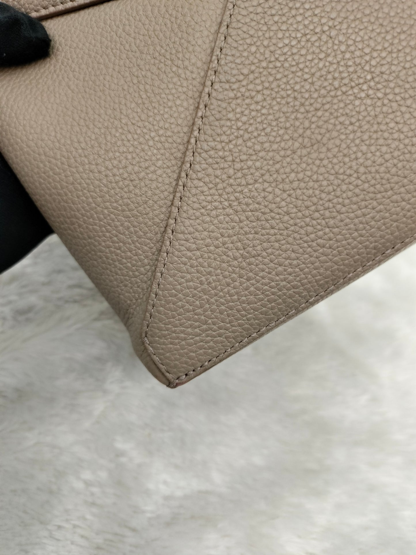 Loewe Puzzle Small Edge Grained Sand GHW 2023