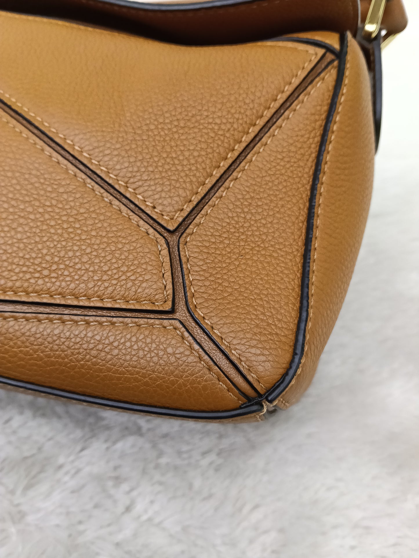 Loewe Puzzle Small Grained Light Caramel GHW 2019