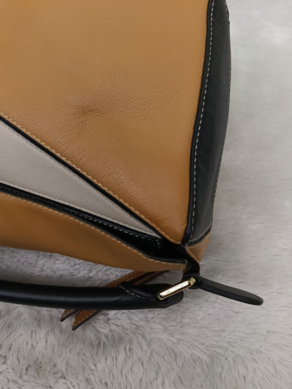 Loewe Puzzle Medium Amber Light Oat Black GHW 2019