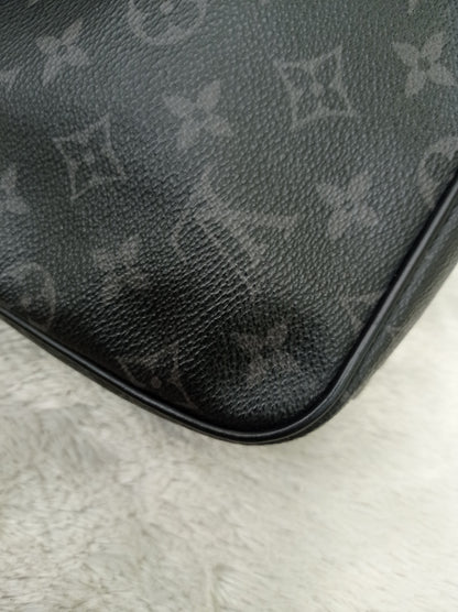 LV Toilet Pouch GM Monogram Eclipse 2017