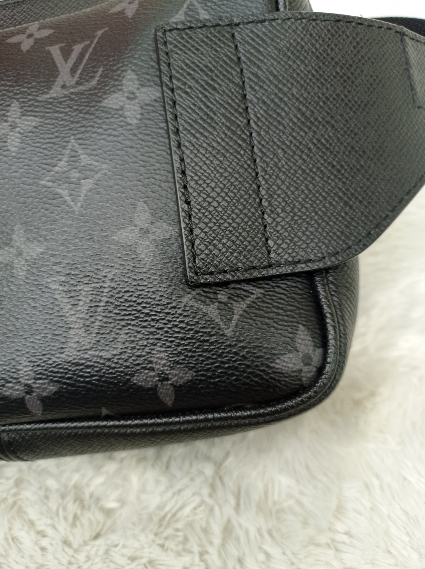 LV Outdoor Bumbag Taigarama Monogram Noir 2019
