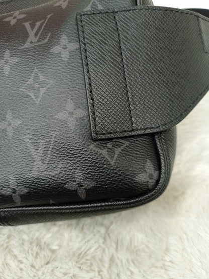 LV Outdoor Bumbag Taigarama Monogram Noir 2019