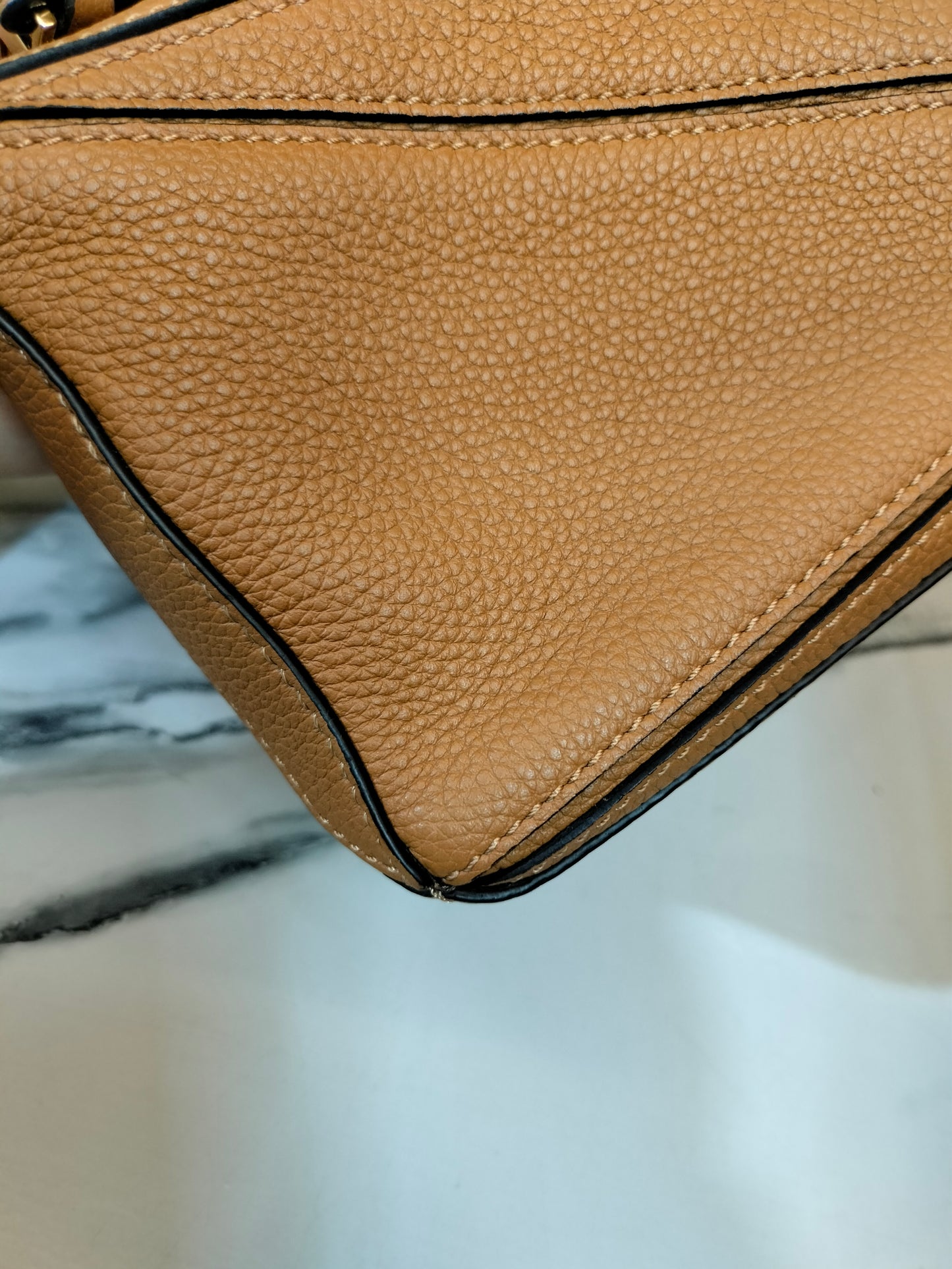 Loewe Puzzle Mini Grained Light Caramel GHW 2022