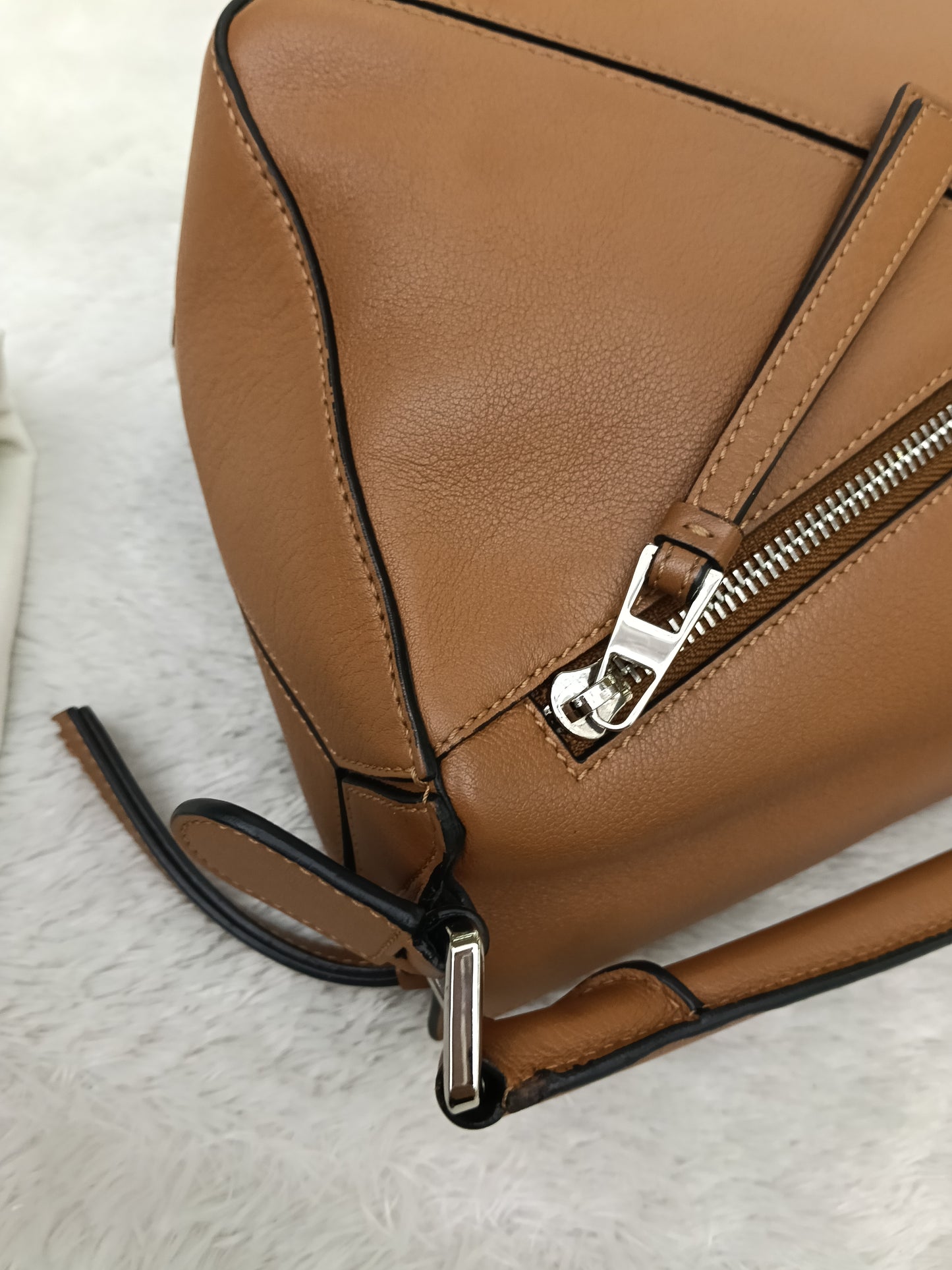 Loewe Puzzle Small Tan SHW 2018
