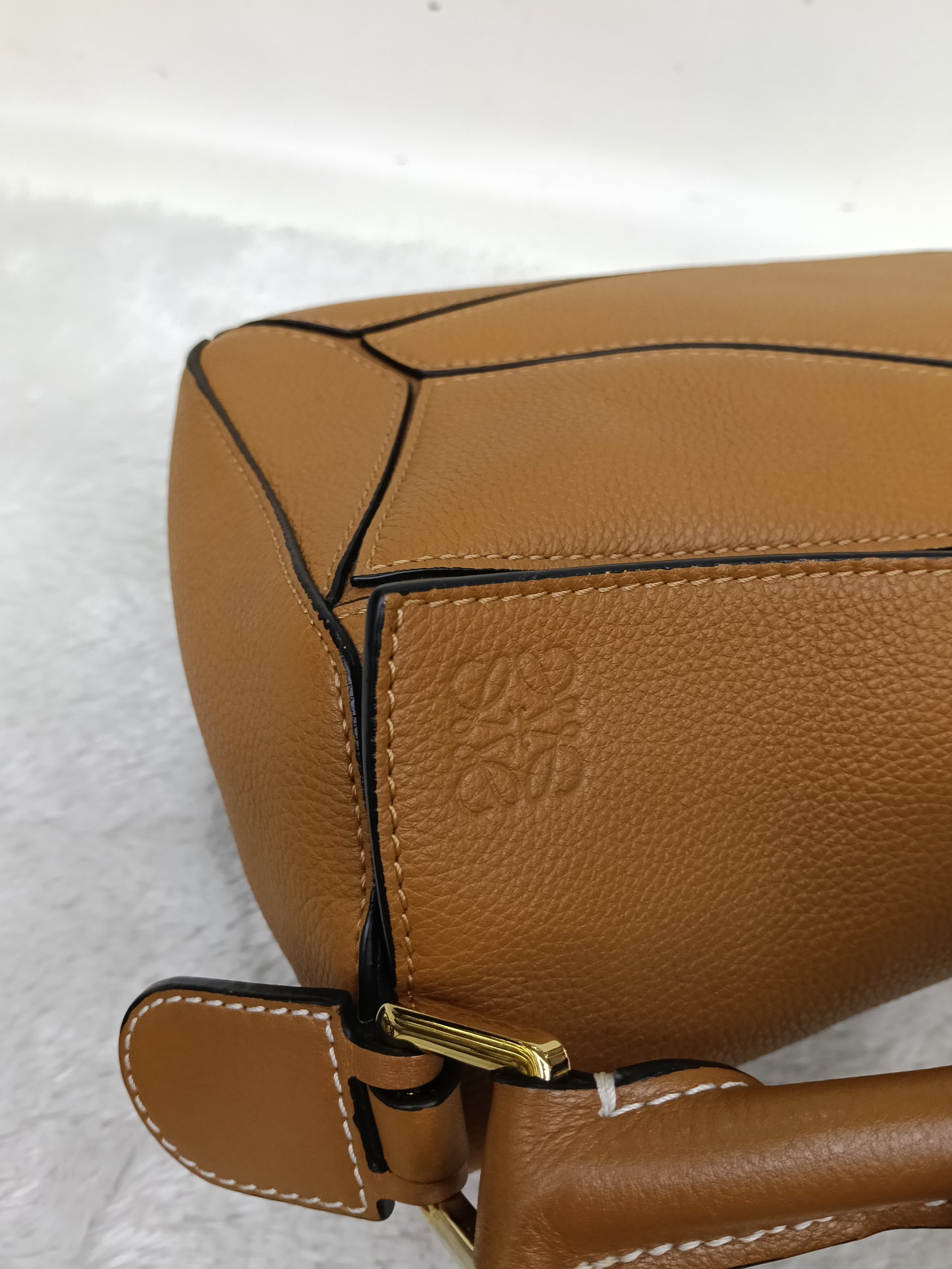 Loewe Puzzle Small Grained Light Caramel GHW 2019