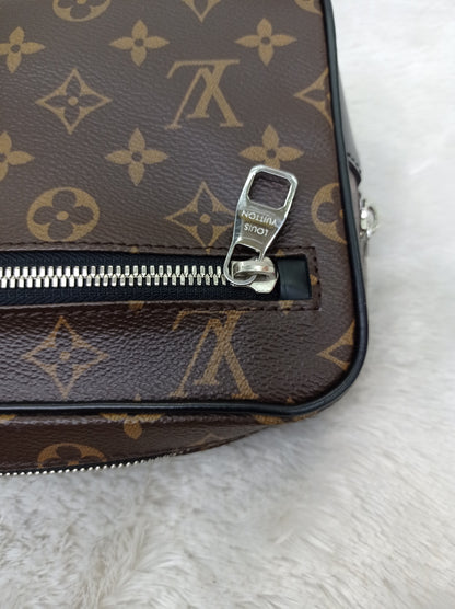 LV Kasai Clutch Monogram Macassar  2019