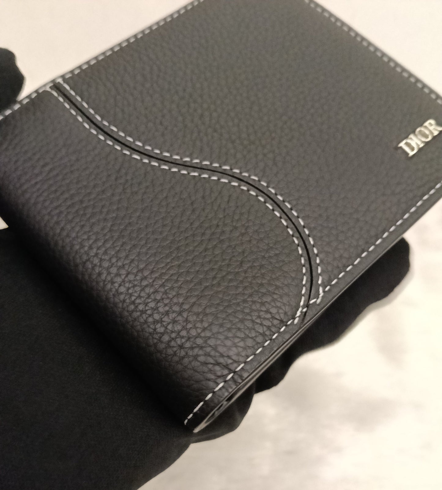 *Neverbeen Used* Dior Bifold Wallet Saddle Grained Calfskin Marquetry Black 2023