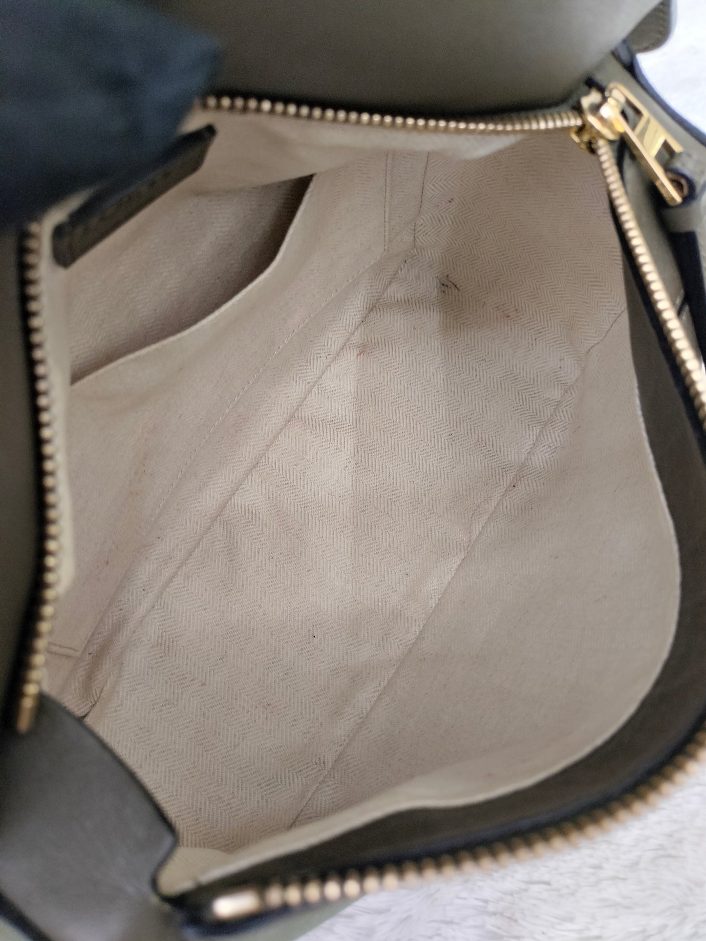 Loewe Puzzle Small Green Olive Oak GHW 2022