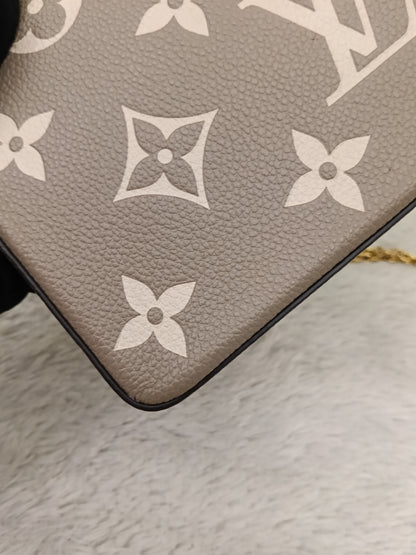 LV Pochette Felicie GM Monogram Empreinte Tourterelle Creme (CHIP)