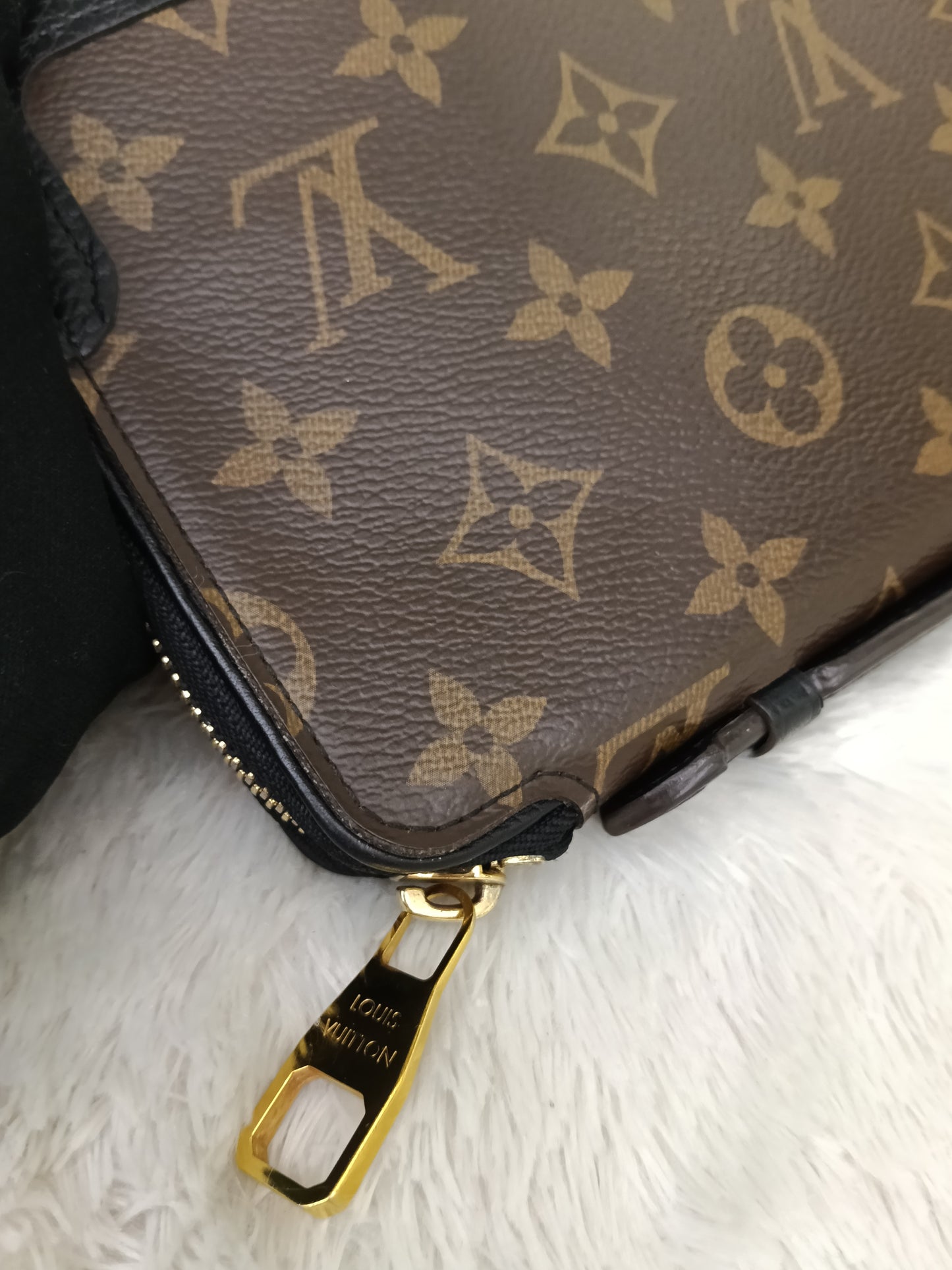 LV Zippy Retiro Organizer Wallet Monogram Noir