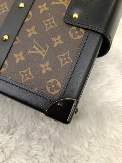 LV Petite Malle NV Monogram Capitale Noir 2019