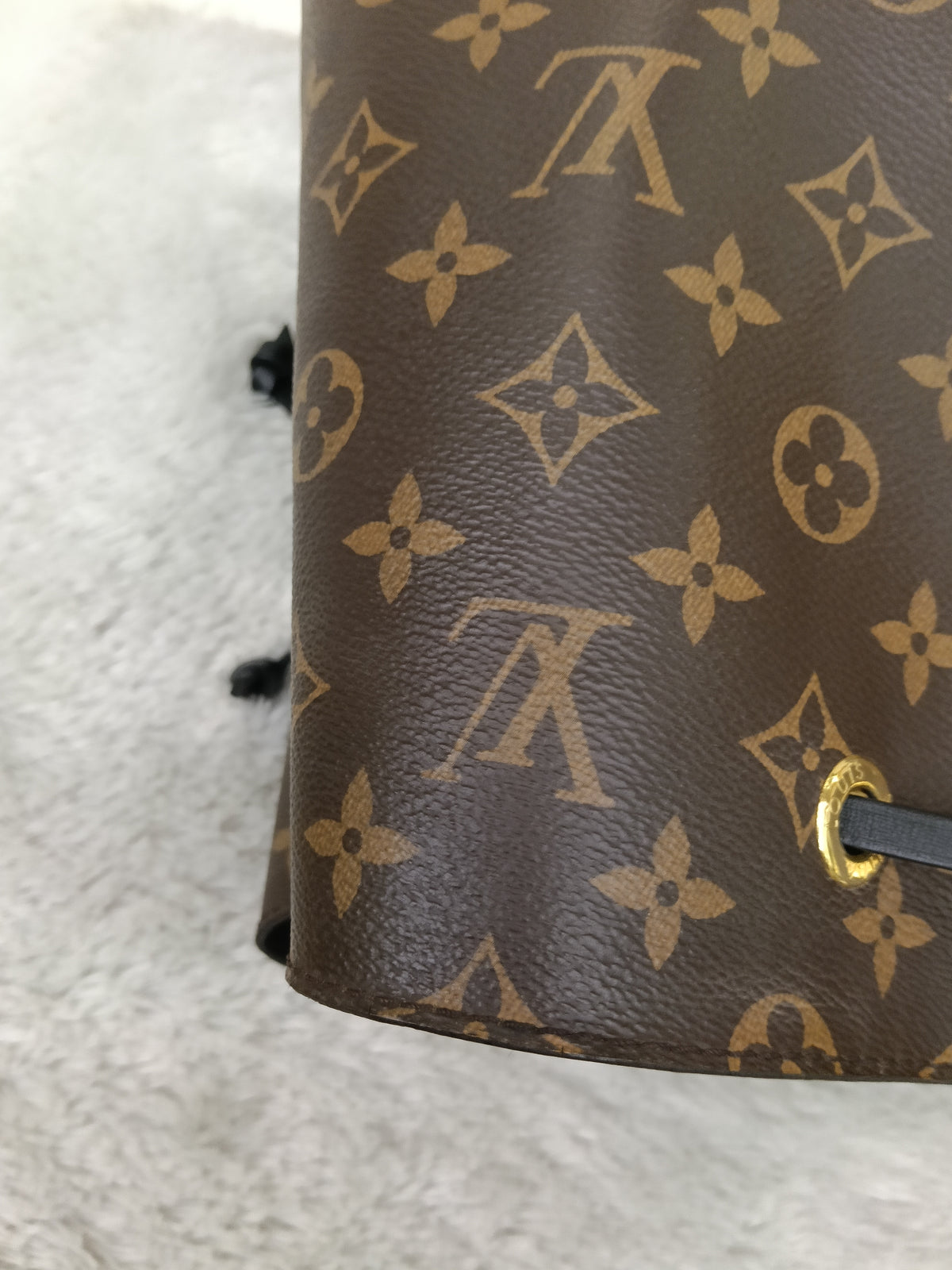 LV Neo Noe MM Monogram Noir 2020