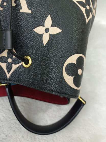 LV Neo Noe MM Monogram Empreinte Noir Creme (CHIP)