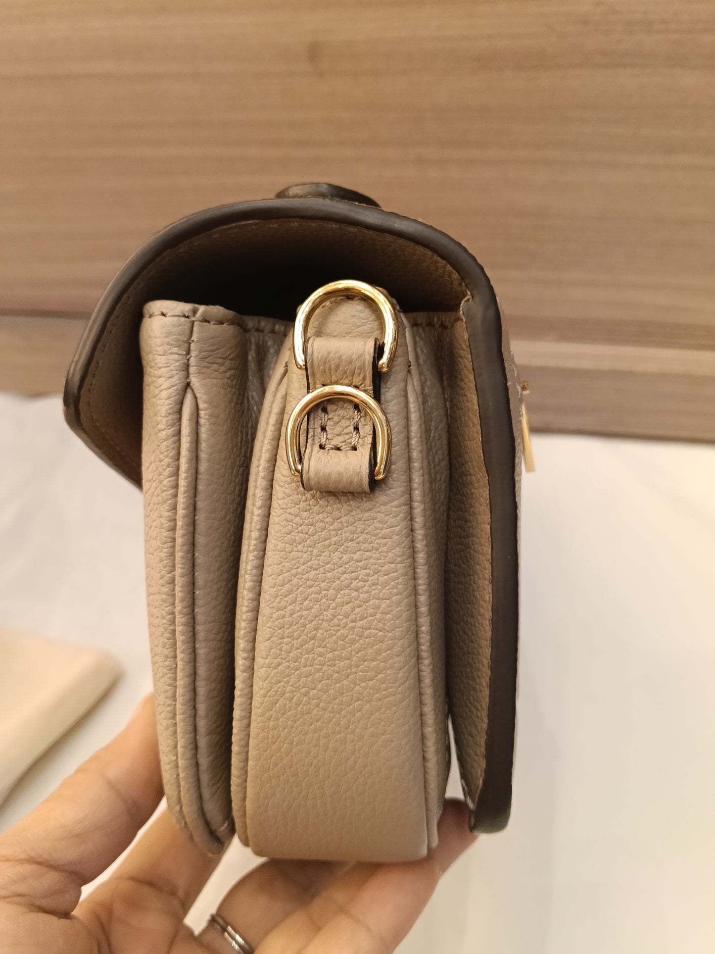 *Neverbeen Used* LV Metis East West Monogram Empreinte Giant Tourterelle Creme 2024 (CHIP)