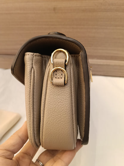 *Neverbeen Used* LV Metis East West Monogram Empreinte Giant Tourterelle Creme 2024 (CHIP)