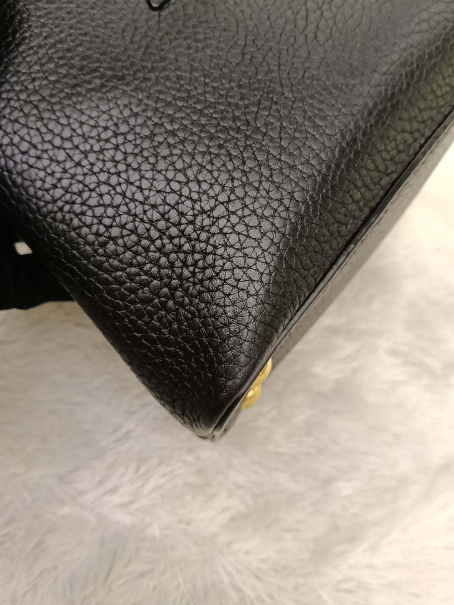 LV Capucines Mini Taurillon Black 2020