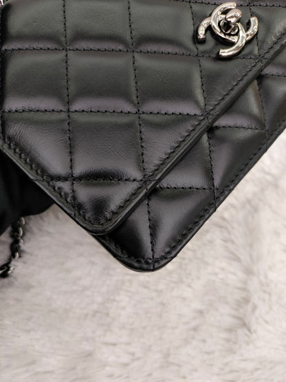 Chanel WOC Top Handle Lamb Black SHW (CHIP)