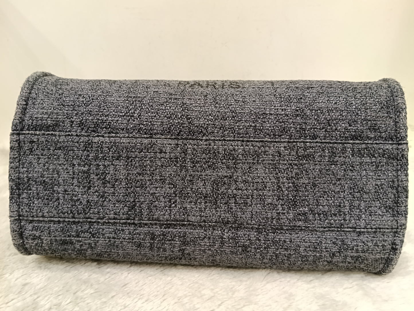 Chanel Deauville Small Tweed Black Navy LGHW (CHIP)
