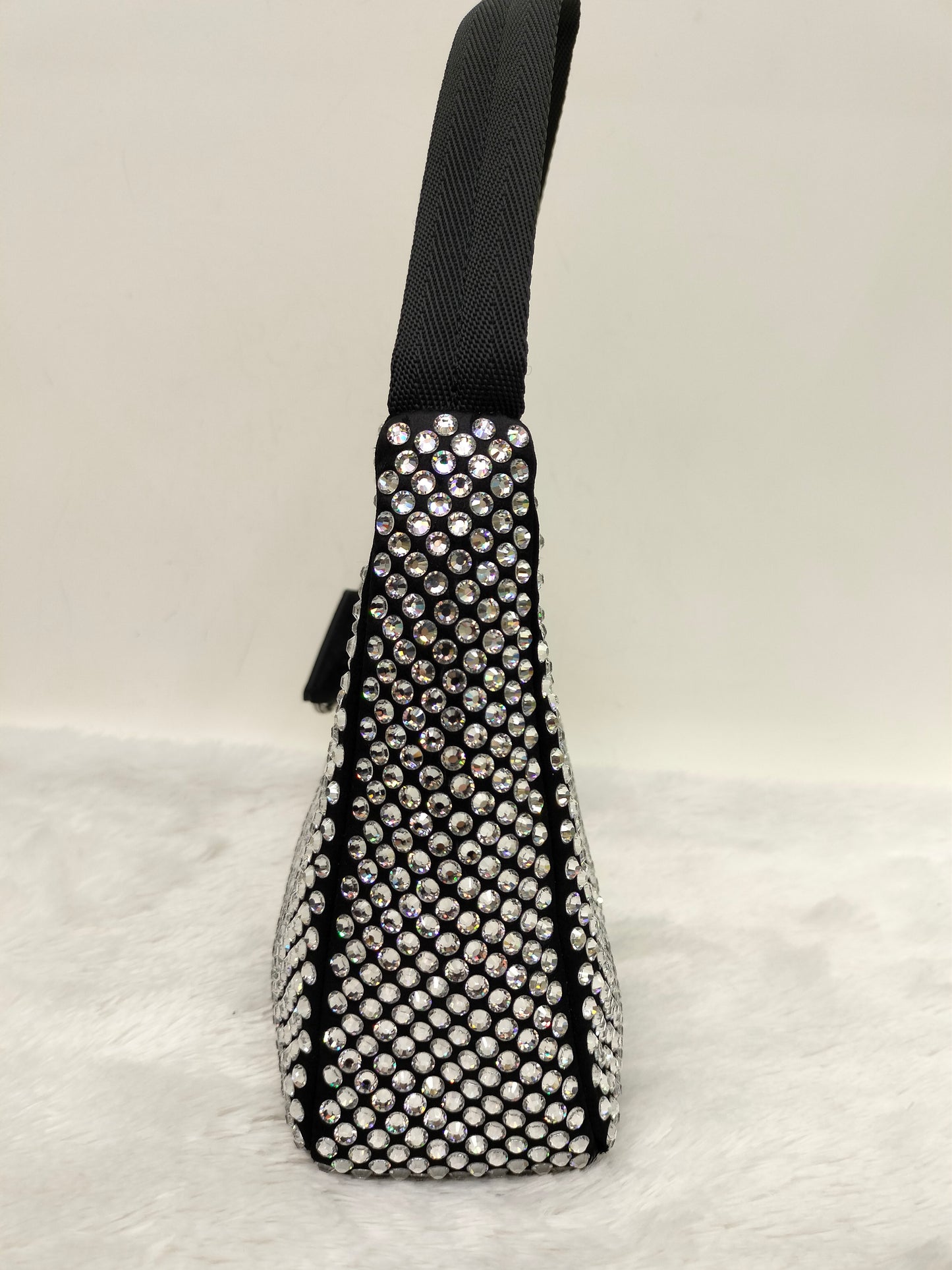 *Neverbeen Used* Prada Re-Edition Crystal Black SHW 2022