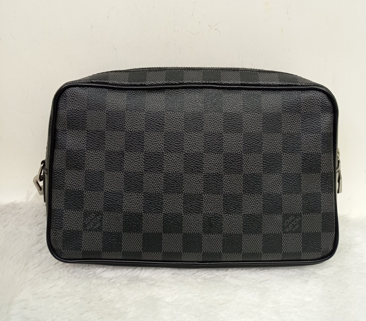 LV Kasai Clutch Graphite 2017