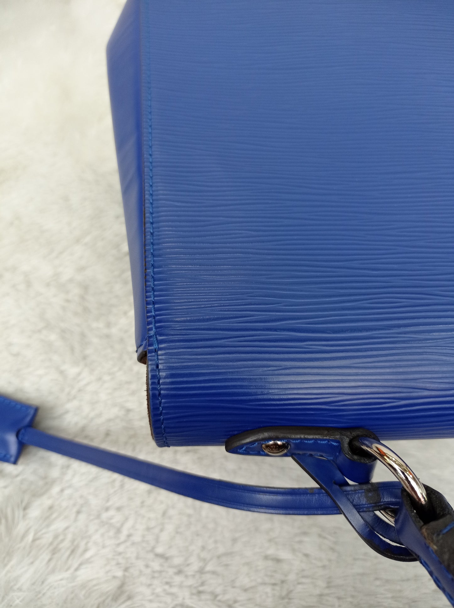 LV Cluny MM Epi Blueberry 2016