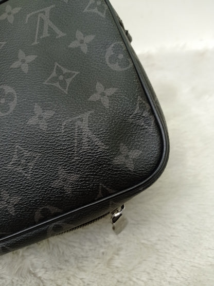 LV Toilet Pouch GM Monogram Eclipse 2017