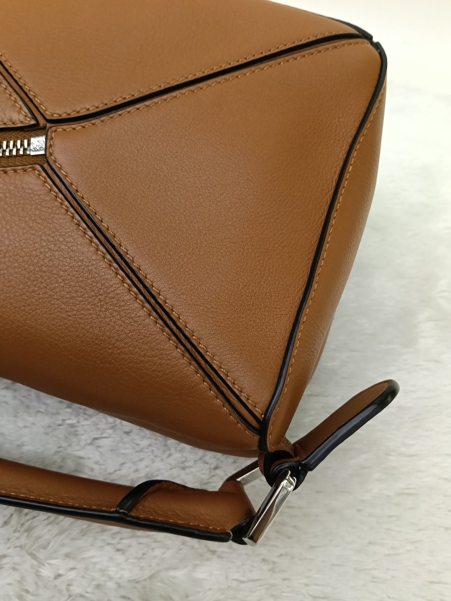 Loewe Puzzle Small Tan SHW 2020