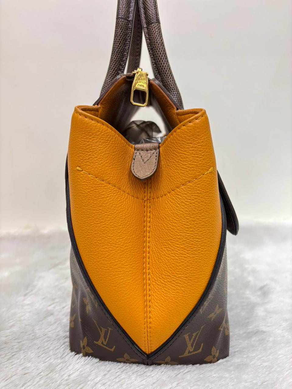 LV Majestueux PM Monogram Exotique Ostrich Lizard Ocre 2013