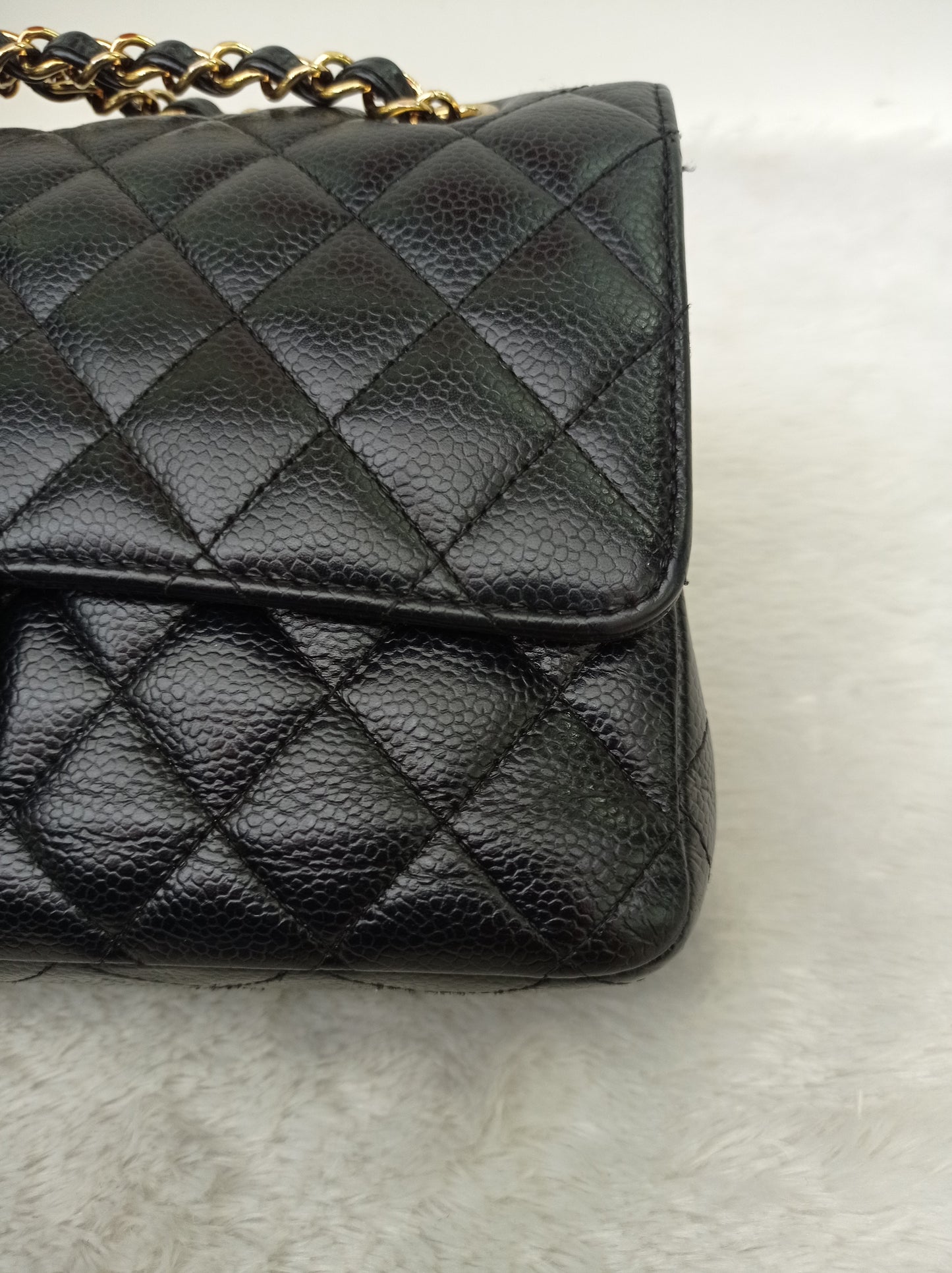 Chanel Medium Caviar Black GHW DF #21