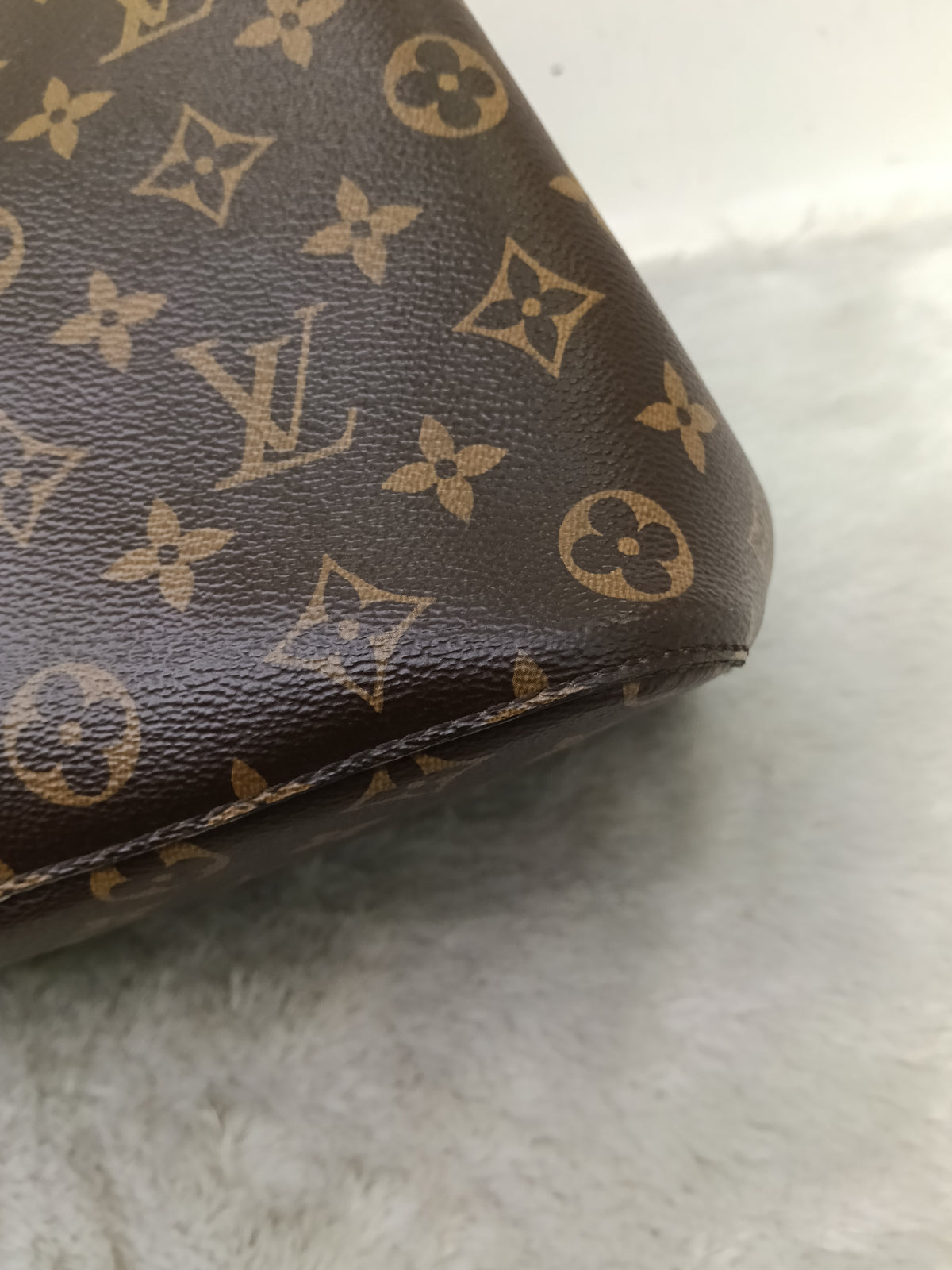 LV Neo Noe MM Monogram Noir 2020