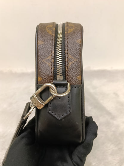 LV Kasai Clutch Monogram Macassar 2019