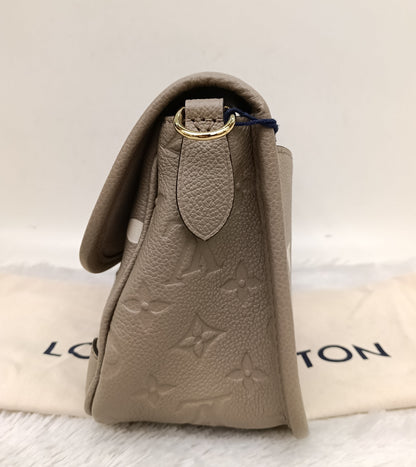 LV Diane PM ST NM Monogram Empreinte Giant Tourterelle Creme 2025 (CHIP)