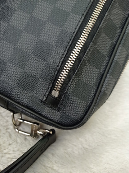 LV Kasai Clutch Graphite 2018