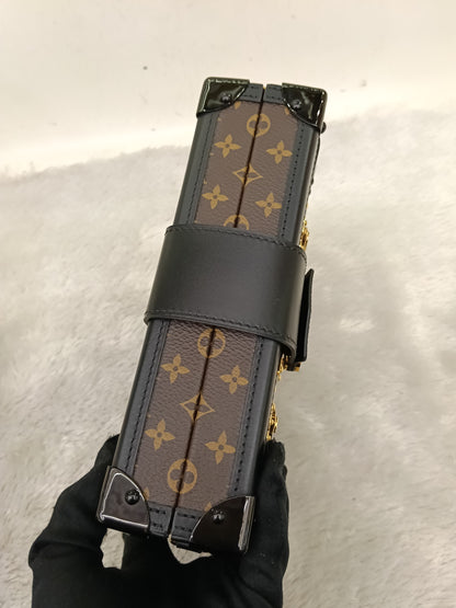 LV Petite Malle NV Monogram Capitale Noir 2019