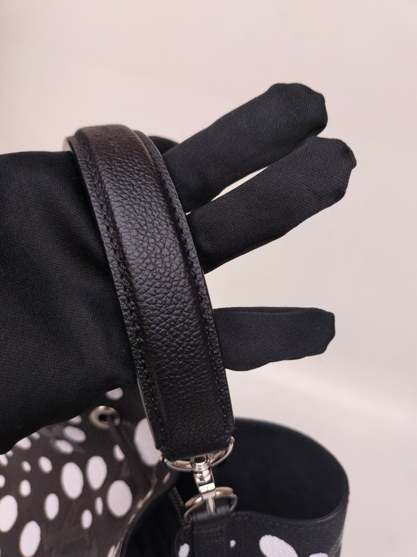 *NEW* LV Neo Noe X Yayoi Kusama Infinity Polkadot Black White (CHIP)