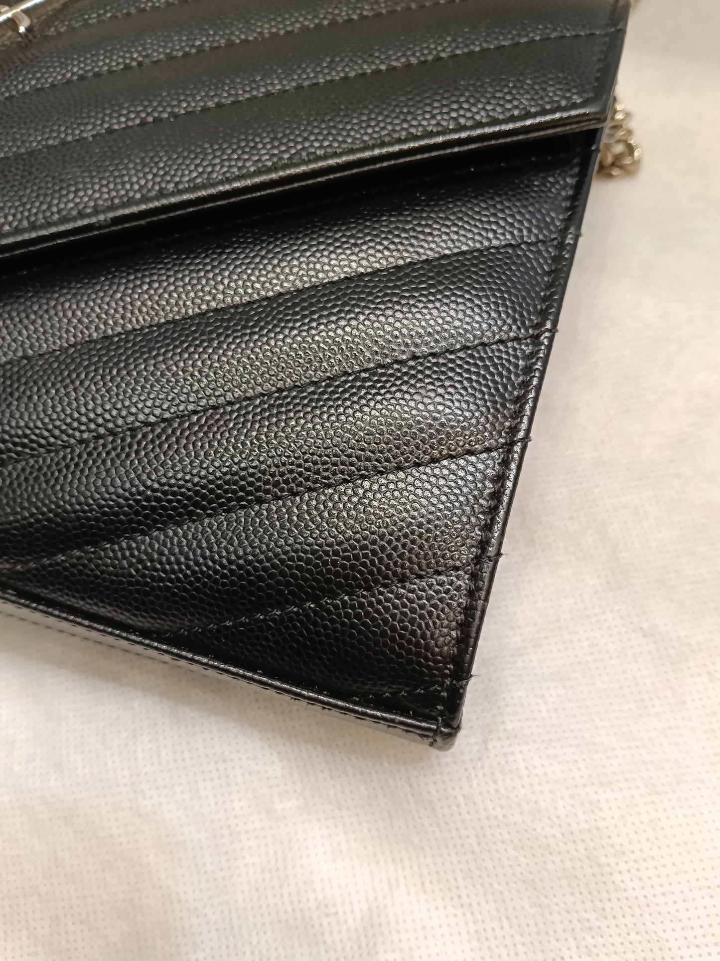 YsL WOC 22 Cassandre Chevron Grained Black SHW 2015