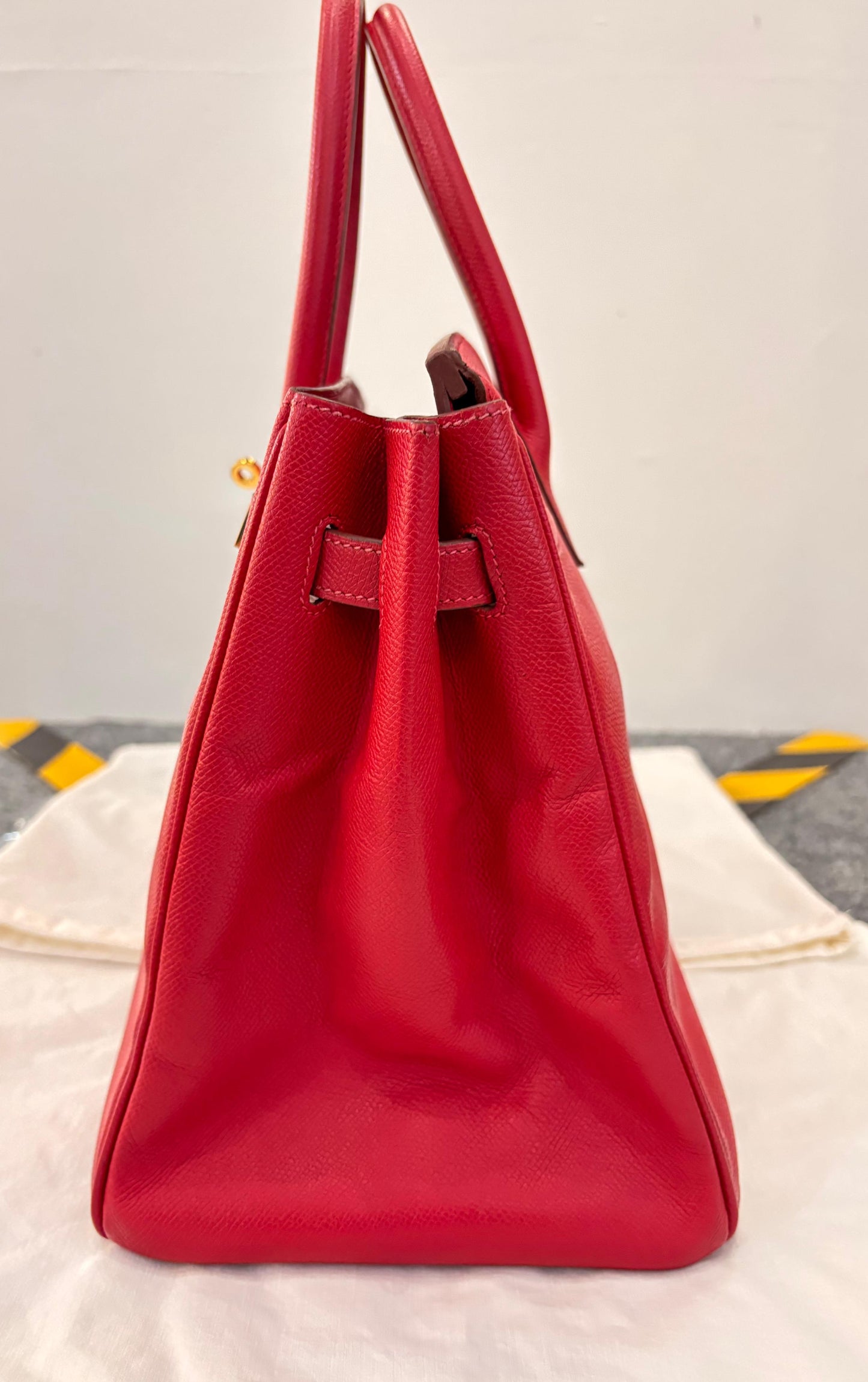 B35 Epsom Ferrari Red GHW #G square