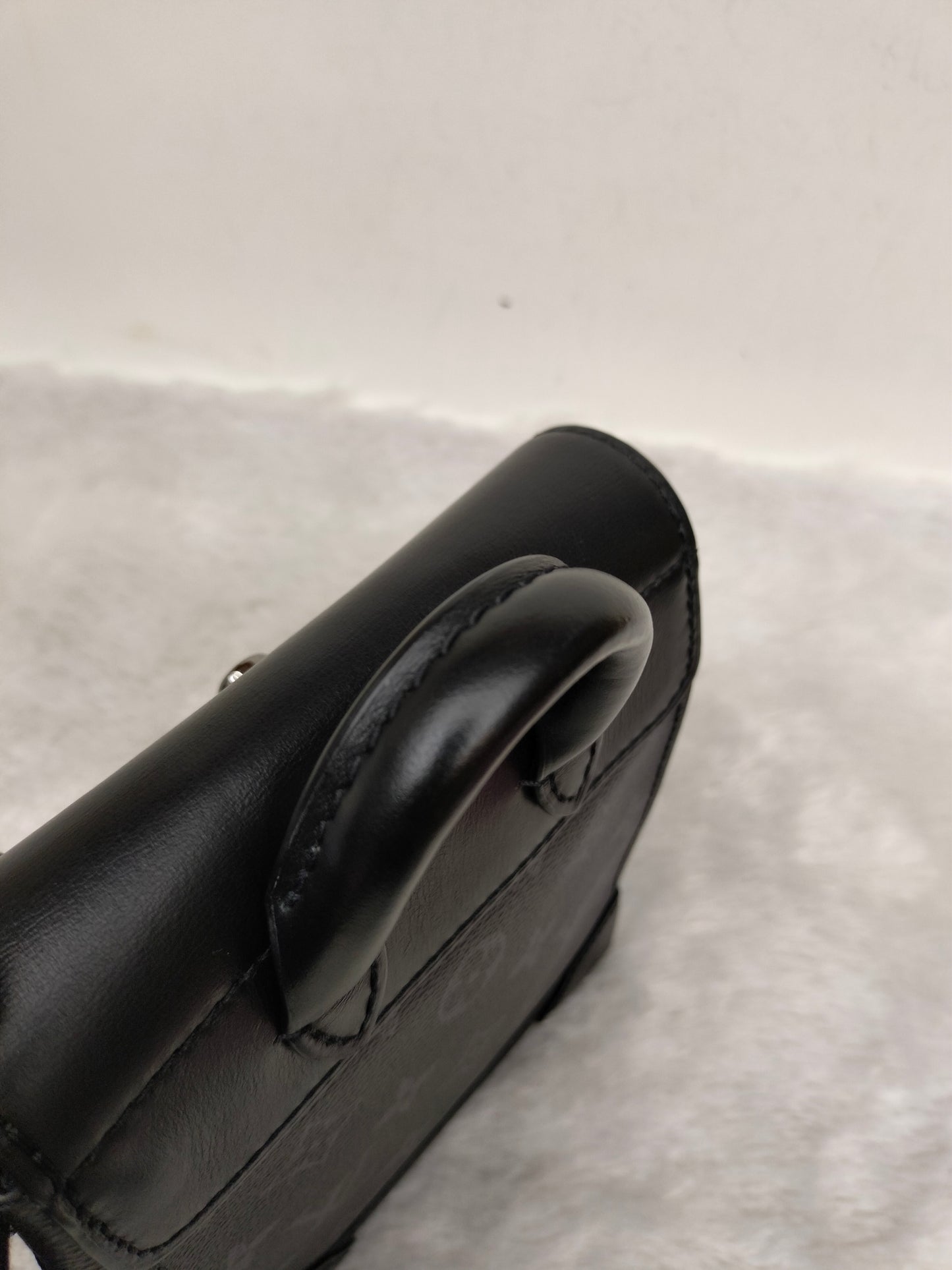 LV Nano Steamer Monogram Eclipse (CHIP)