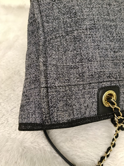 Chanel Deauville Small Tweed Black Navy LGHW (CHIP)