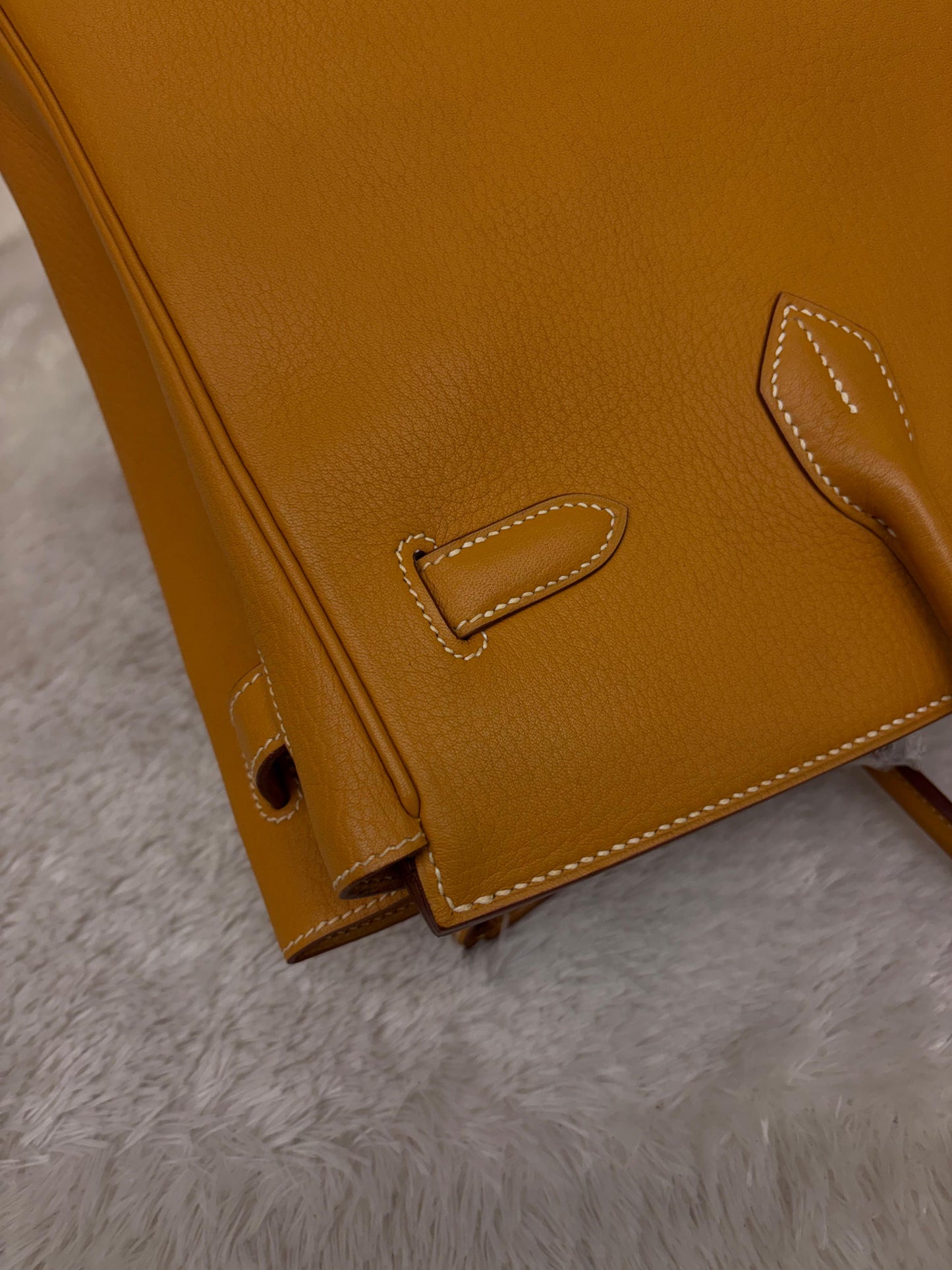 B35 Fjord Natural Sable GHW #F square