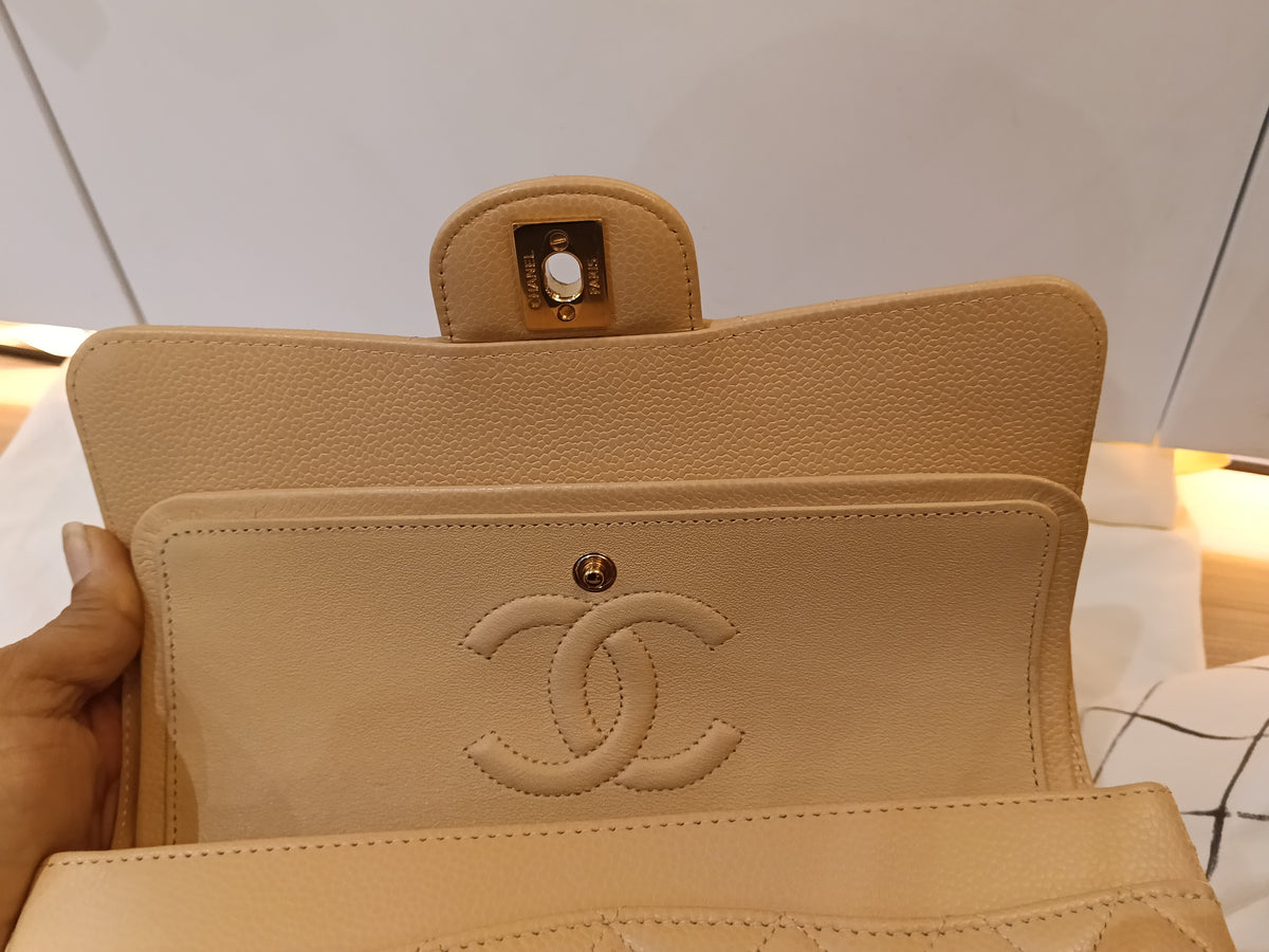 Chanel Small Caviar Beige GHW DF (CHIP)