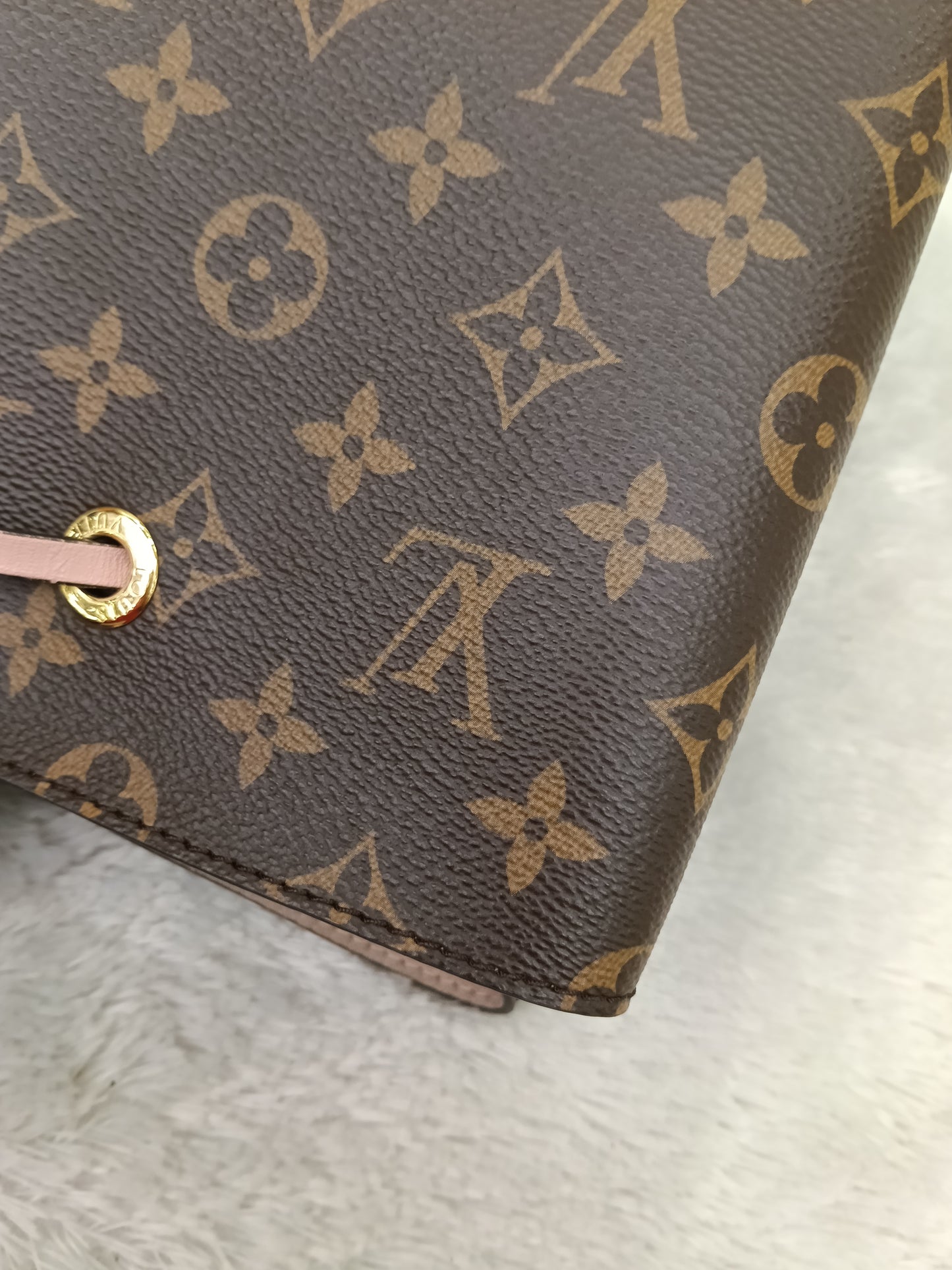 LV Neo Noe MM Monogram Rose Poudre 2020