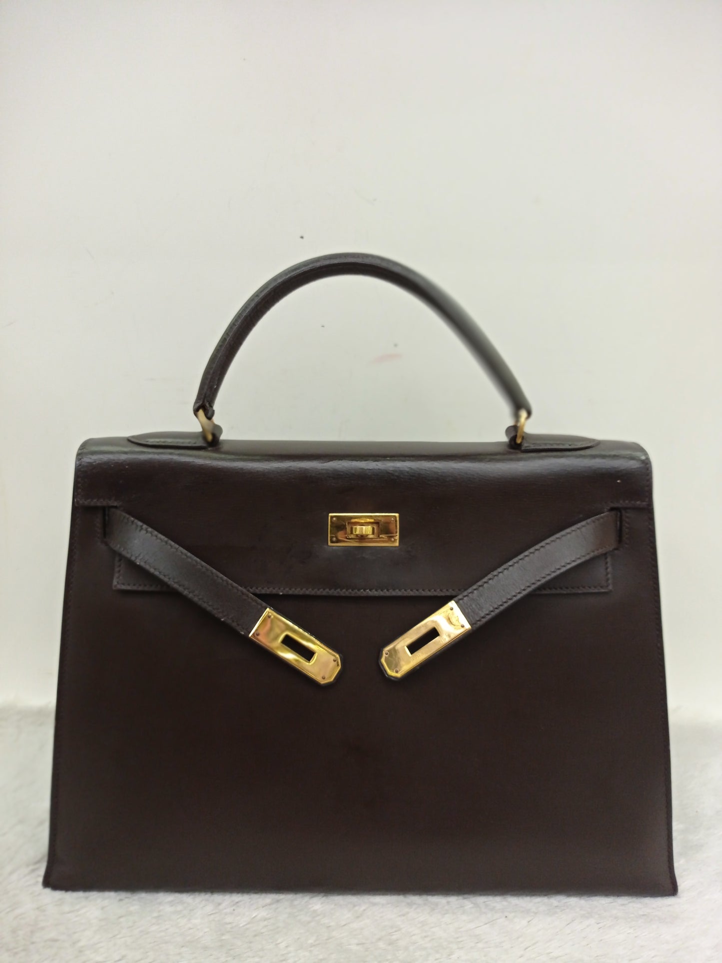 K32 Box Brown GHW #G Circle