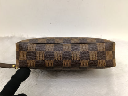 LV Macao Pochette Damier 2012