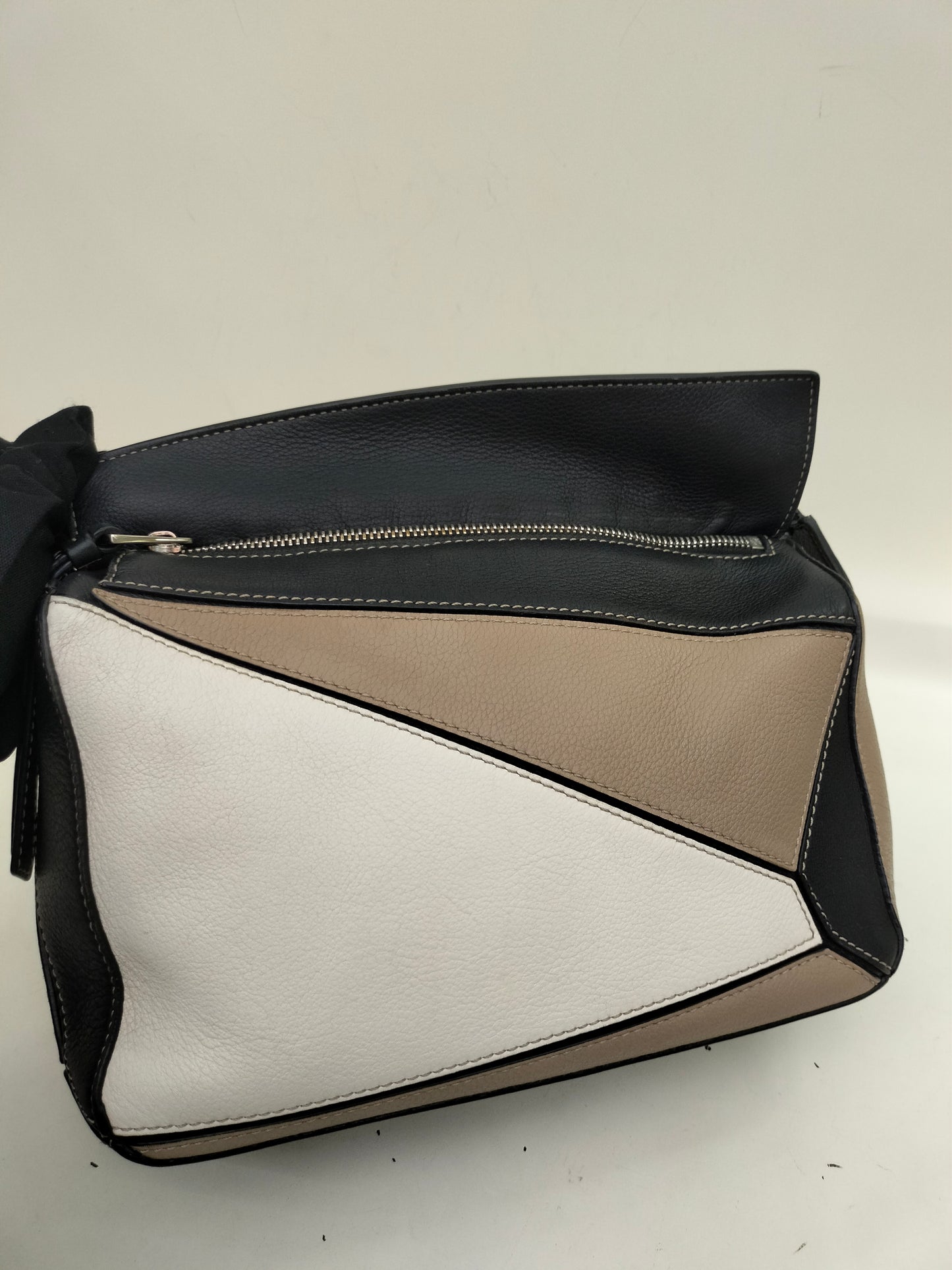 Loewe Puzzle Small Grained 3 colour SHW 2018