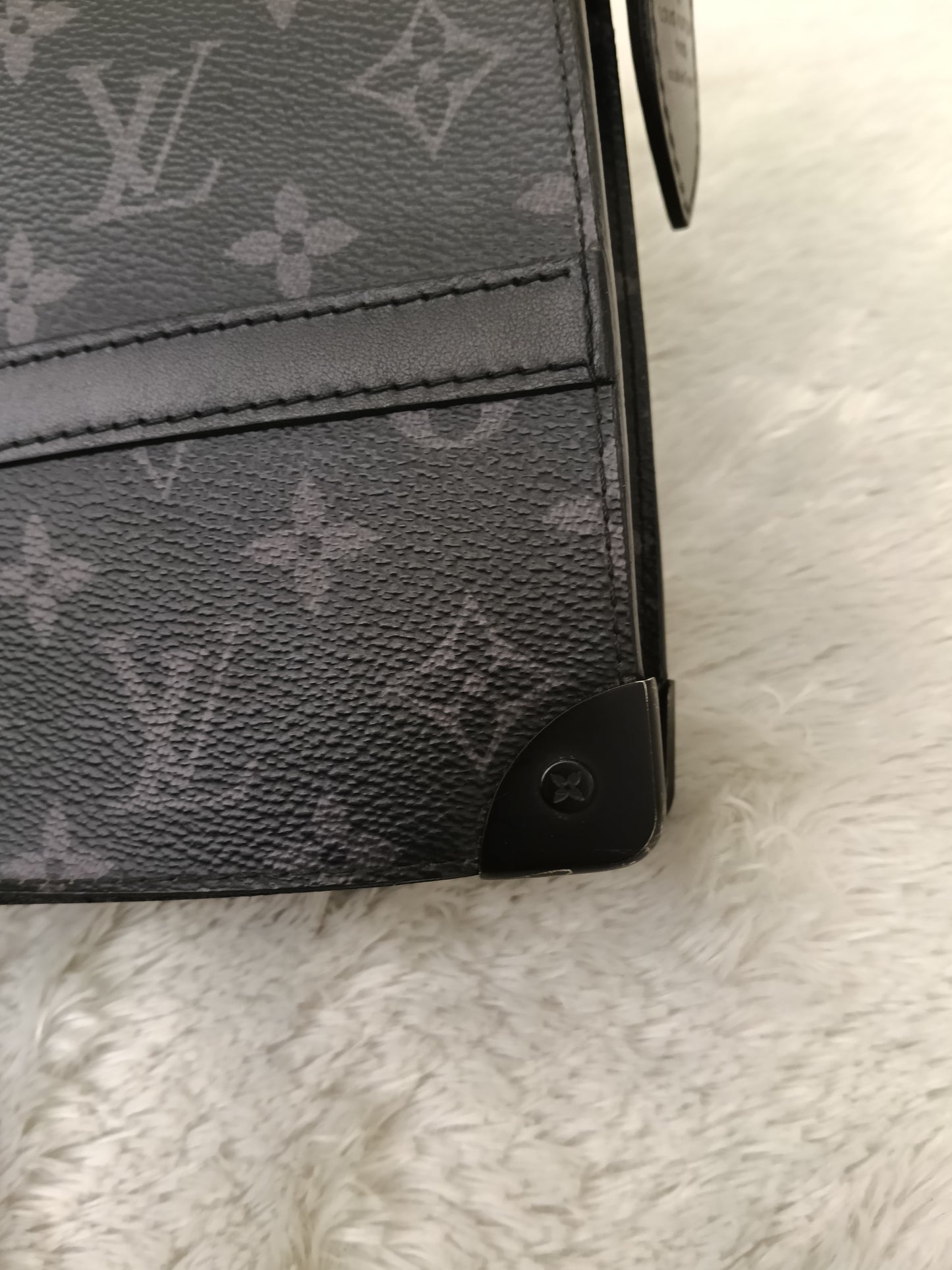 LV Pochette Trunk Monogram Eclipse (CHIP)
