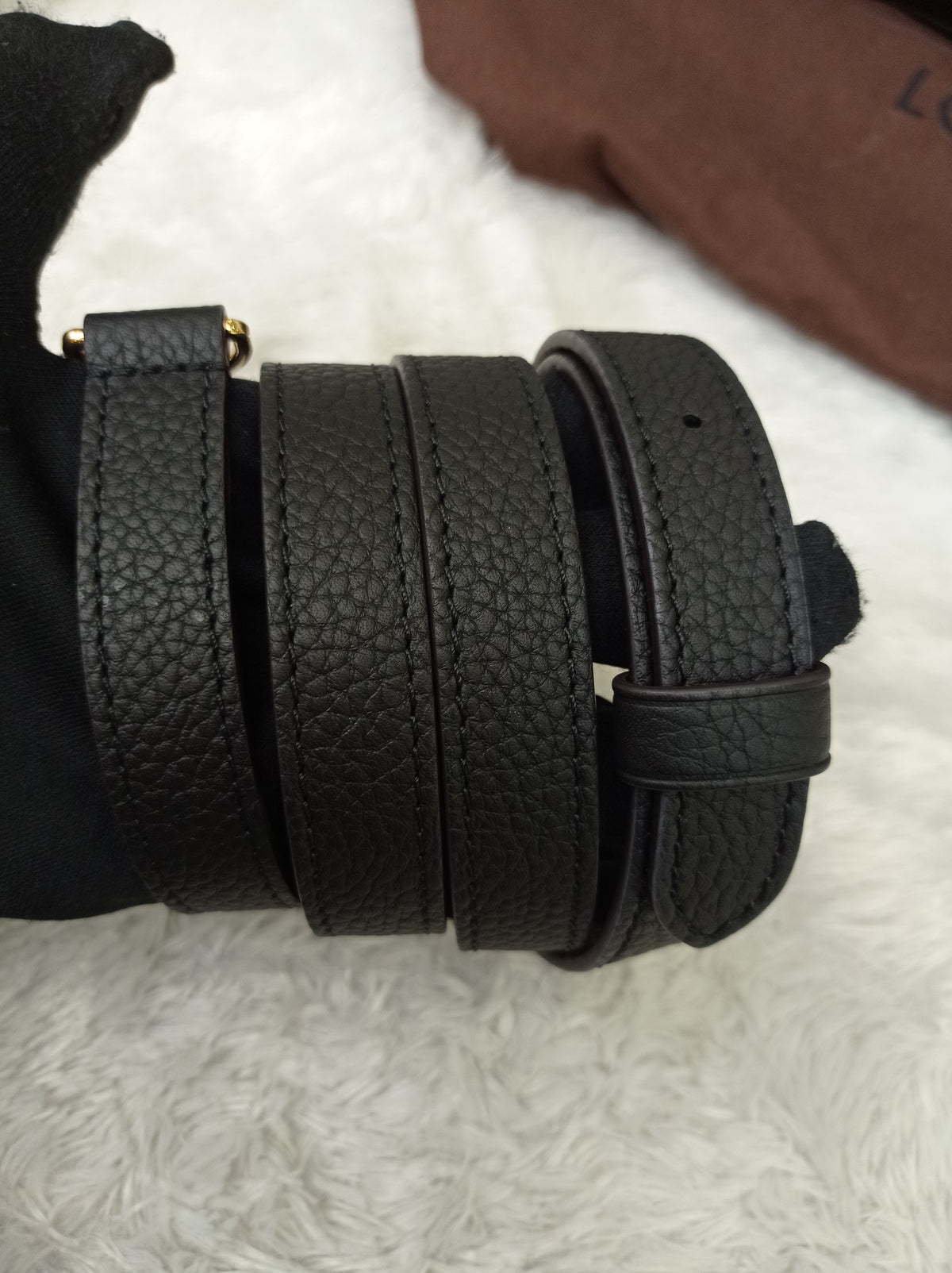 LV Capucines PM Taurillon Noir 2019
