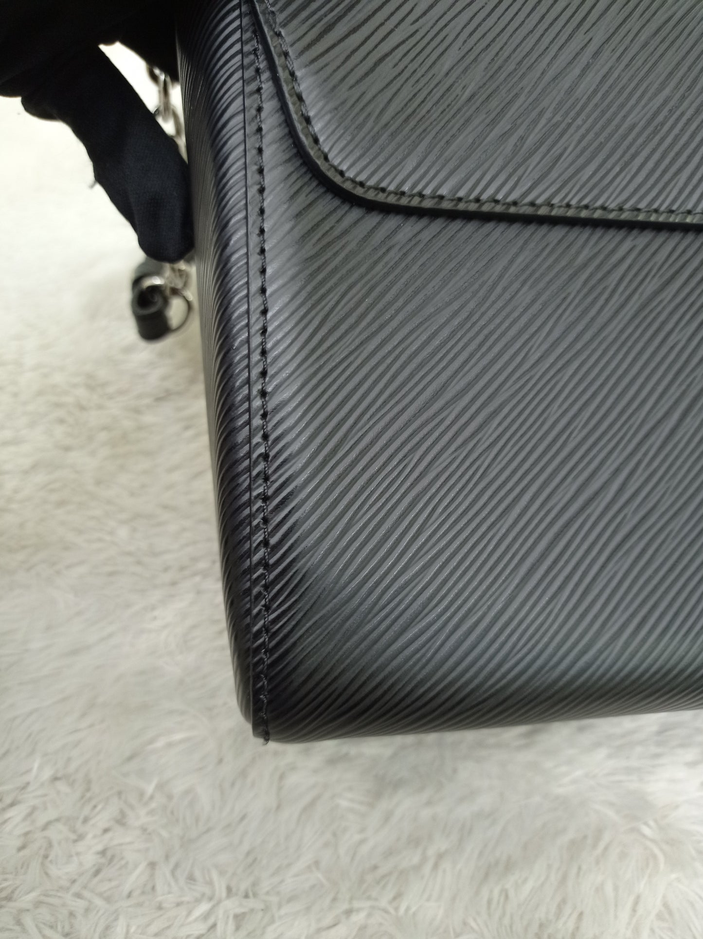 LV Twist MM Epi Black 2016