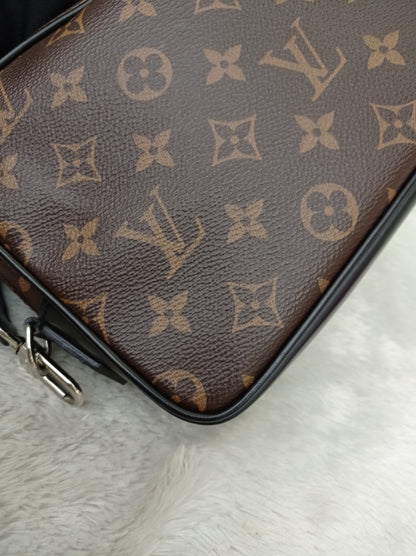 LV Kasai Clutch Monogram Macassar  2019