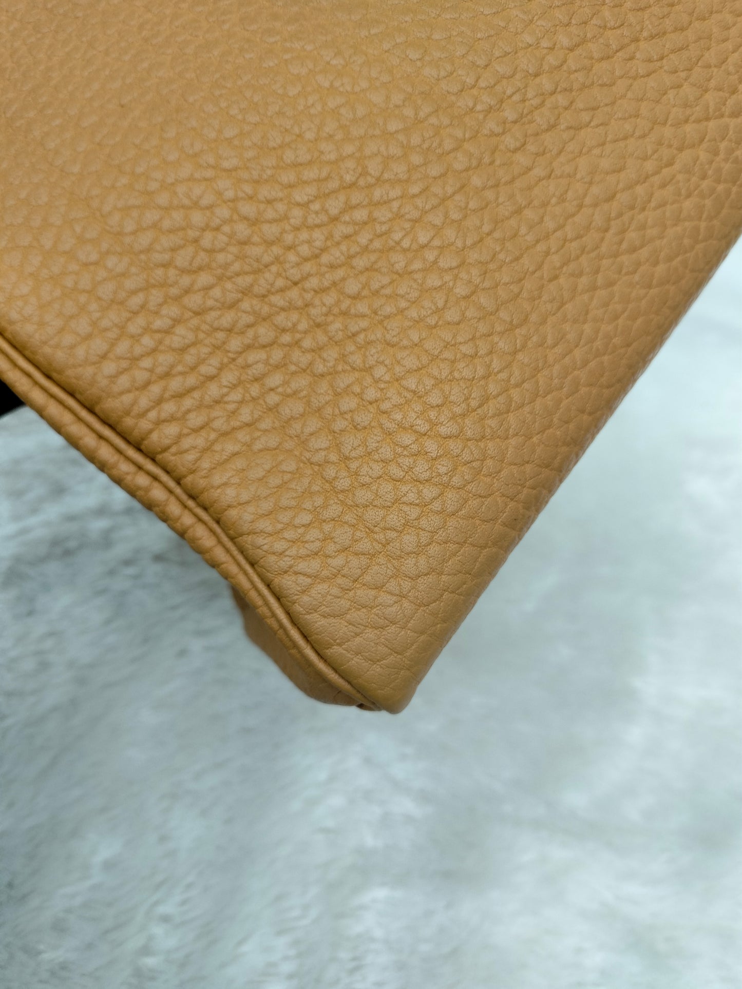 K32 Togo Biscuit GHW #H square